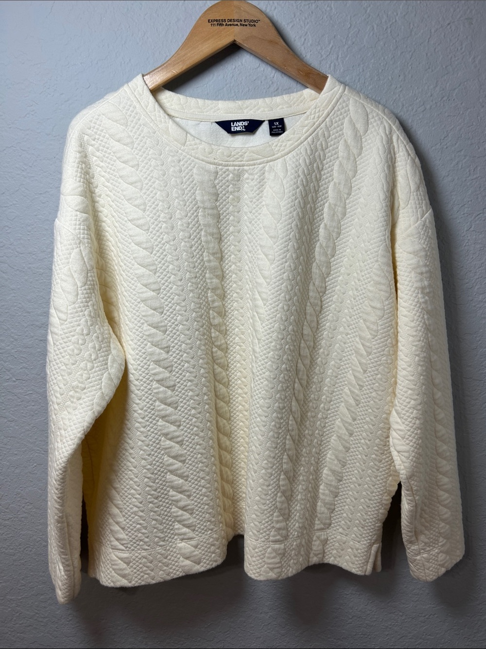 Lands' End Women  Cream Cable-Knit Crewneck Sweater Size 1X .